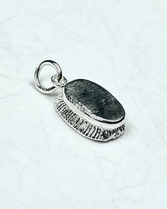 Horse Brush, Pendant - Charm (Gold: Please Contact Us For Current Pricing)